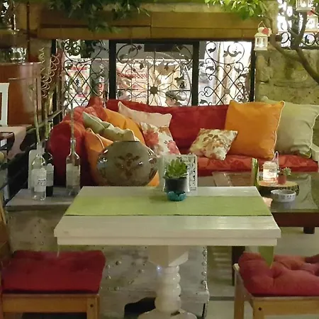 Nensie's Boutique אנטליה